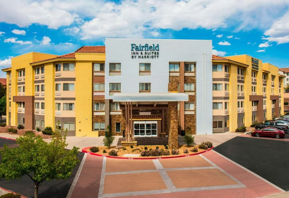 Fairfield Inn and Suites Albuquerque Airport exterior and entrance